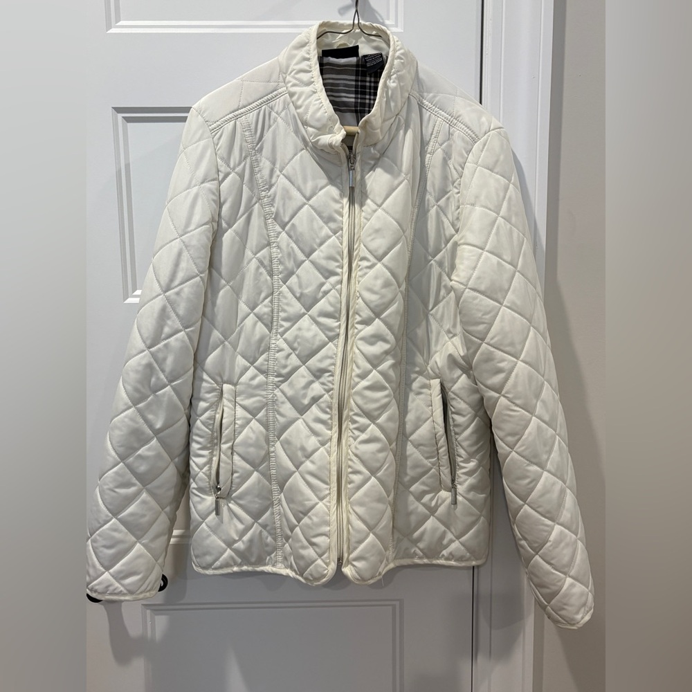 Jane Ashley lightweight padded jacket